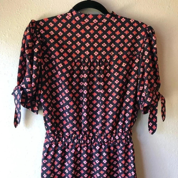 Trina Turk Dress Pink Floral Tie- Sleeve Button Front Blouson Dress Size 2 NWT - Picture 11 of 12